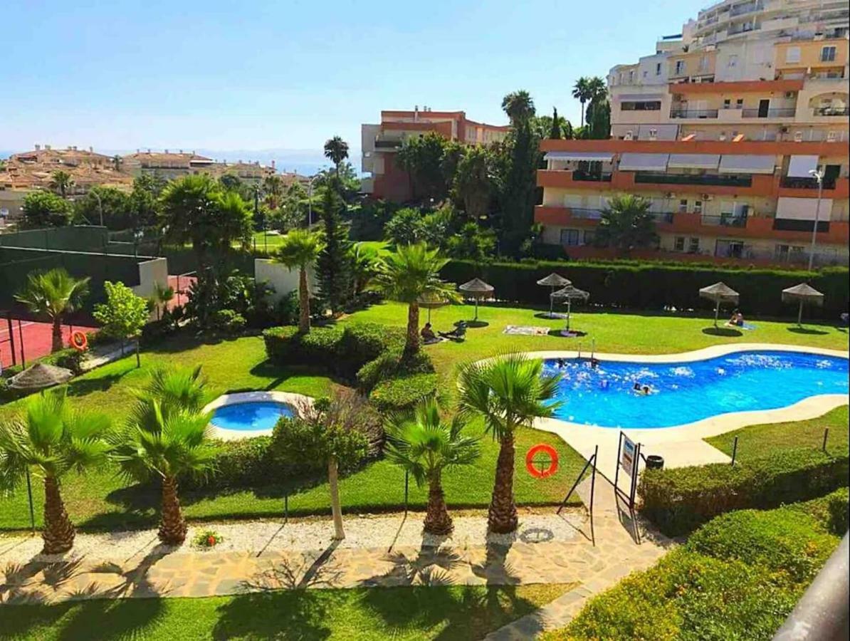 Seaview With Great Amenities & Facilities Benalmádena